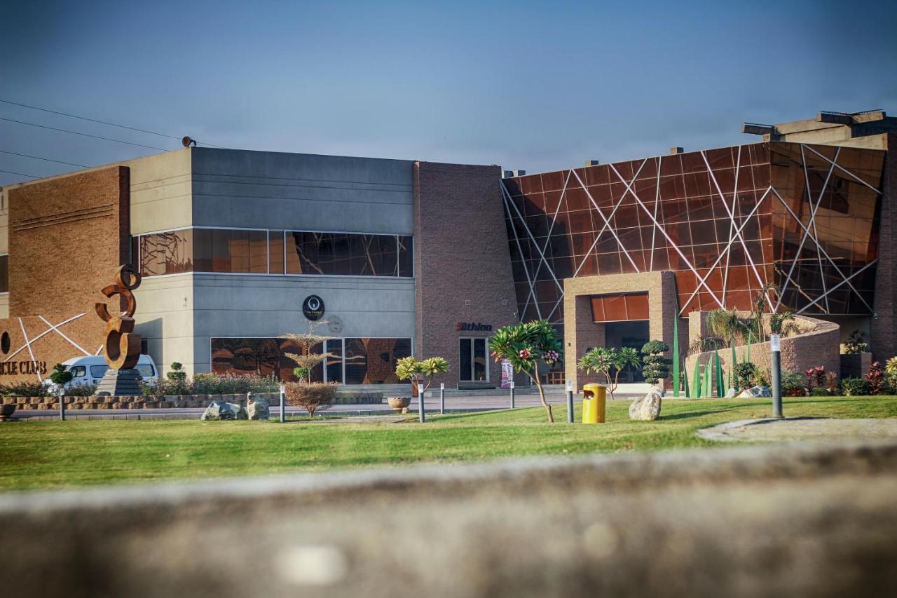 Circle Club Faisalabad Hotel Luaran gambar